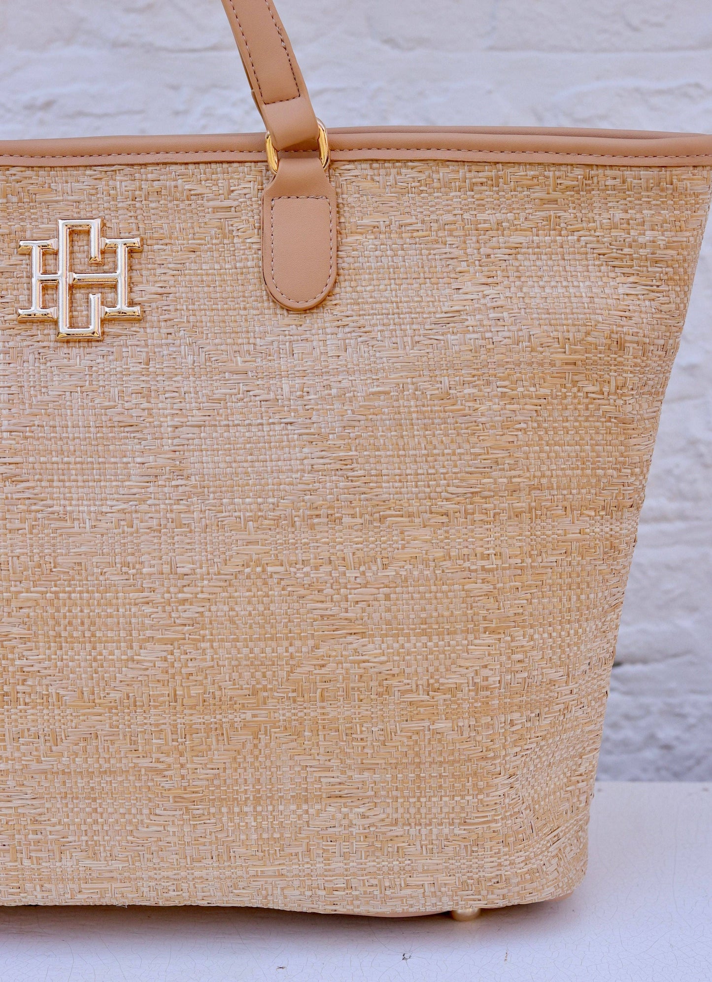 Caroline Hill - James Tote CH x Carla Covington